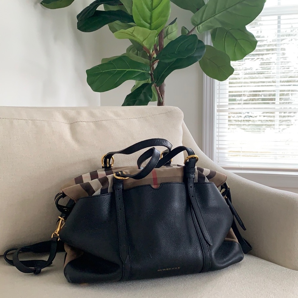 Authentic Burberry Mason Diaper Bag *GREAT CONDITION*